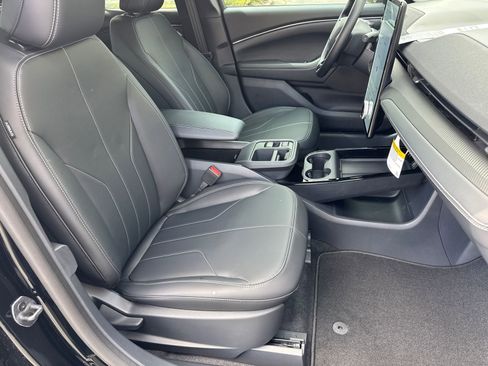 New 2026 Ford Mustang Mach-E Select image 14