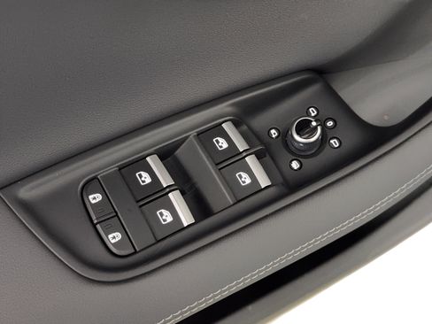 Certified 2025 Audi Q7 2.0T Premium Plus w/ Premium Plus Package image 15