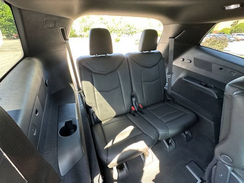 Used 2020 Cadillac XT6 Premium Luxury FWD image 18