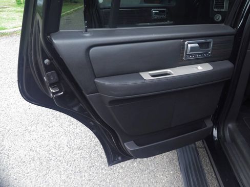 Used 2008 Lincoln Navigator 4WD image 15