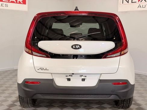 Used 2020 Kia Soul LX FWD image 8