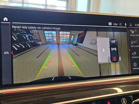 Used 2023 BMW X5 xDrive40i w/ Executive Package image 19