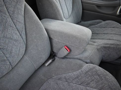 Used 2001 GMC Sonoma SLS w/ Hot Looks Pkg image 19