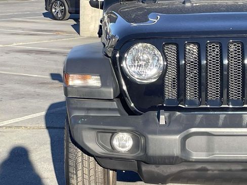 Used 2021 Jeep Wrangler Unlimited Sport image 13