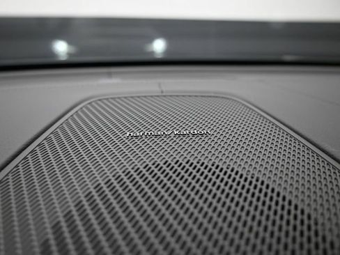 New 2026 Volvo XC60 B5 Ultra w/ Protection Package Premier image 31