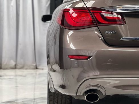 Used 2015 INFINITI Q70 L 5.6 w/ V8 Deluxe Technology Package image 14