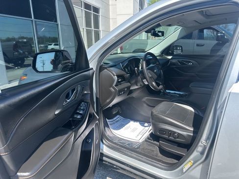 Used 2019 Chevrolet Traverse Premier w/ Redline Edition AWD/4WD image 5