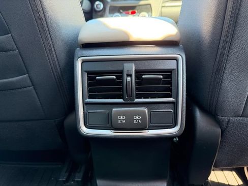 Certified 2023 Subaru Forester Premium AWD/4WD image 17