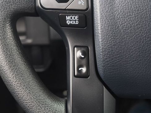 Used 2017 Toyota Tacoma SR RWD image 16