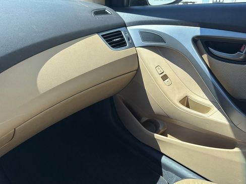 Used 2013 Hyundai Elantra Limited w/ Technology Pkg FWD image 24