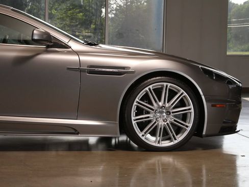 Used 2009 Aston Martin DBS Coupe RWD image 16