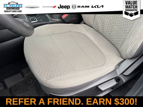 Used 2022 Ford Escape SE FWD image 16