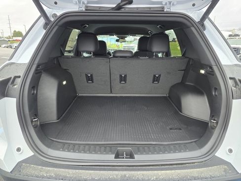 New 2026 Chevrolet Equinox ACTIV w/ Convenience Package III image 11