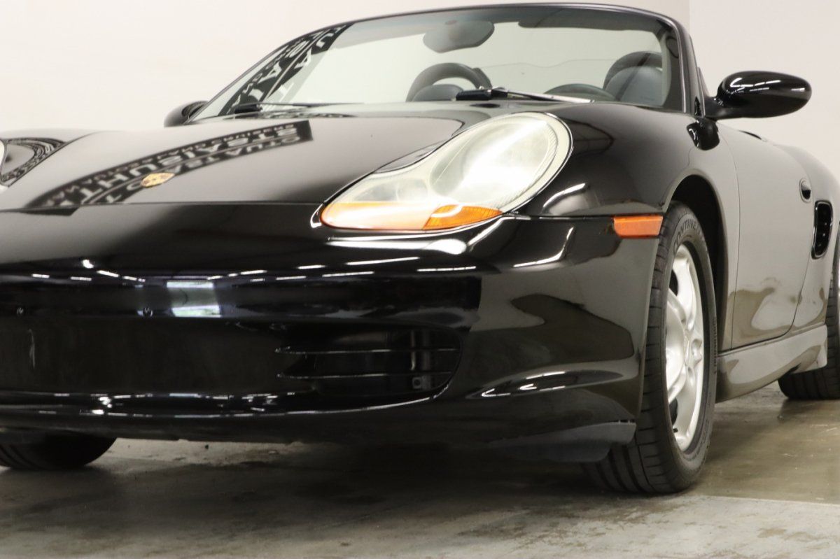 Used 2004 Porsche Boxster RWD image 8