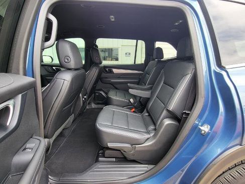 Used 2025 Buick Enclave Preferred image 24