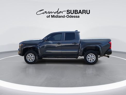 Used 2025 Toyota Tacoma SR RWD image 5