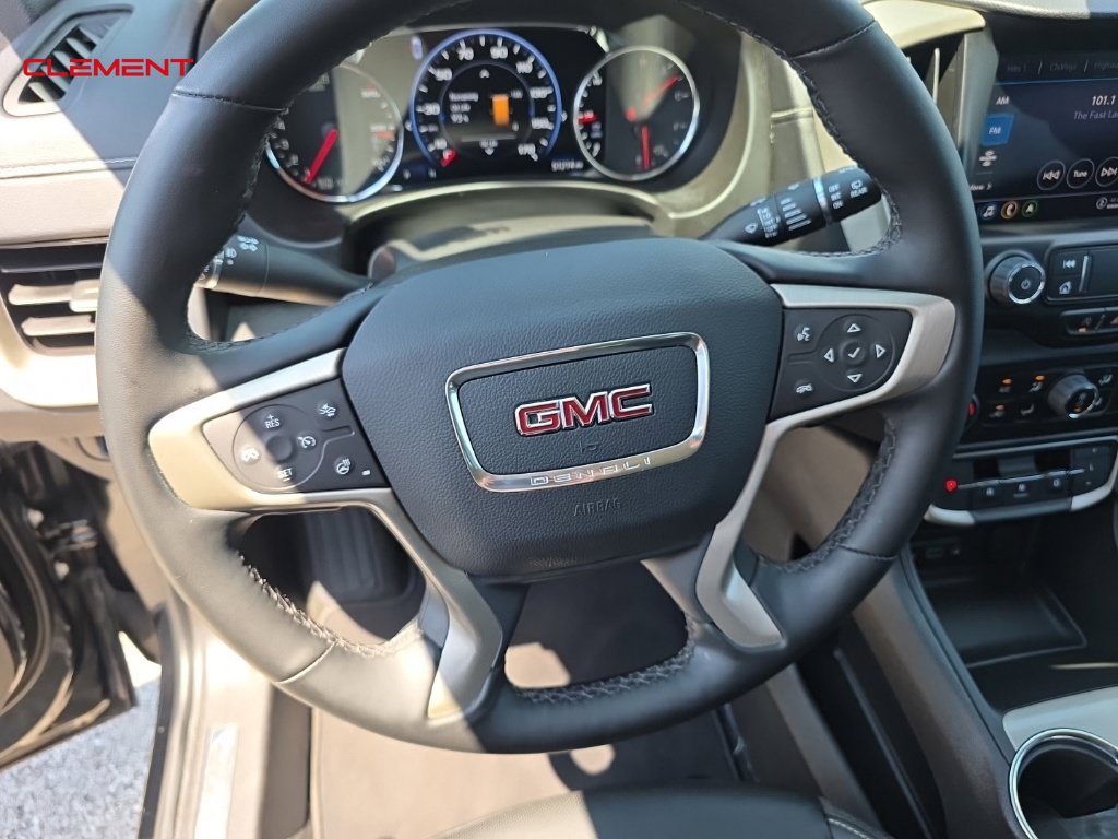 Used 2023 GMC Terrain Denali w/ Denali Premium Package AWD/4WD image 23