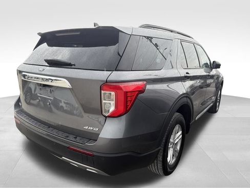 Used 2023 Ford Explorer XLT w/ Equipment Group 202A AWD/4WD image 29