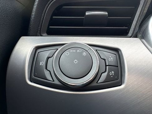 Used 2021 Ford Mustang Premium image 23