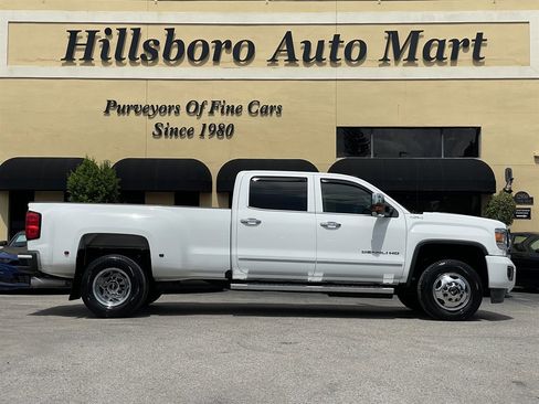 Used 2016 GMC Sierra 3500 Denali w/ Duramax Plus Package image 4