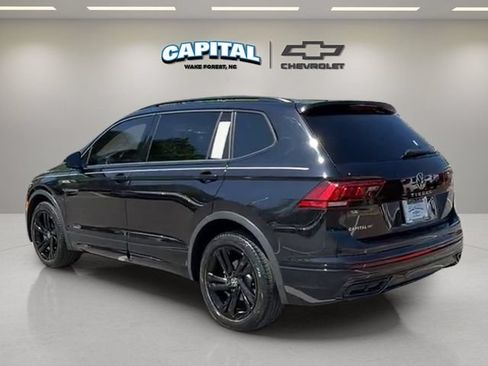 Used 2023 Volkswagen Tiguan SE R-Line FWD image 4