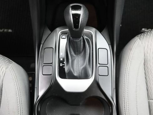Used 2018 Hyundai Santa Fe Sport FWD image 18