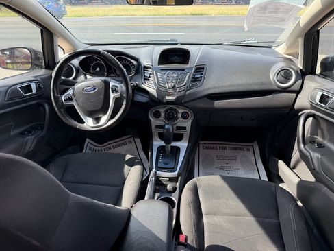 Used 2015 Ford Fiesta SE image 27