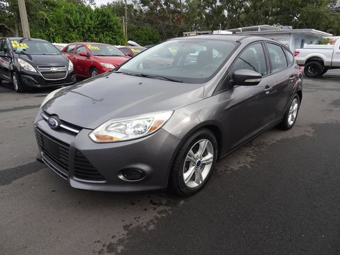 Used 2014 Ford Focus SE image 6