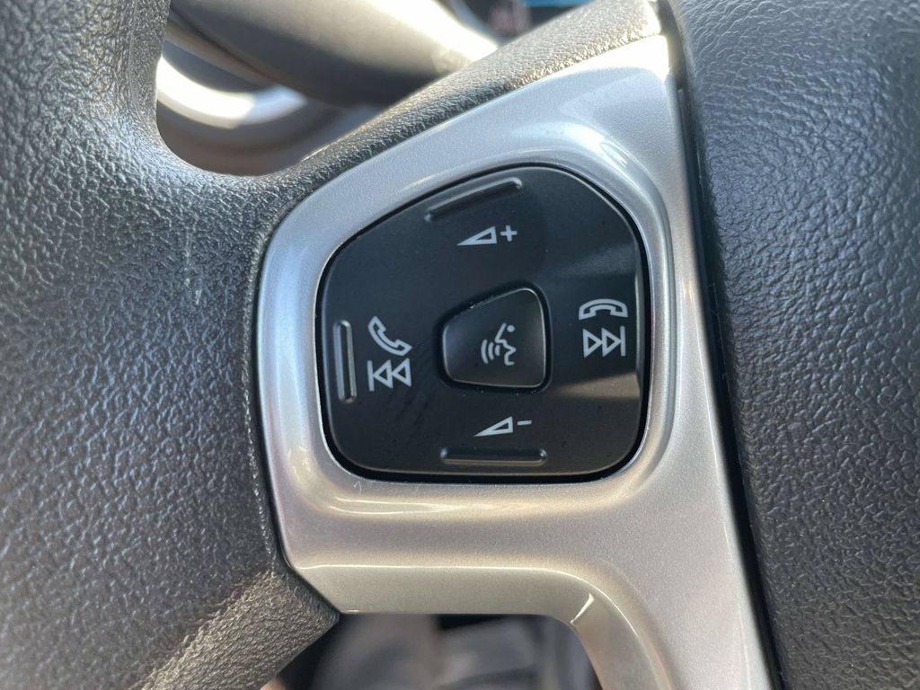 Used 2017 Ford Fiesta SE FWD image 23