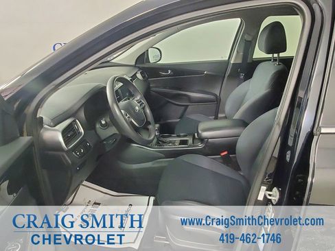 Used 2019 Kia Sorento LX image 10