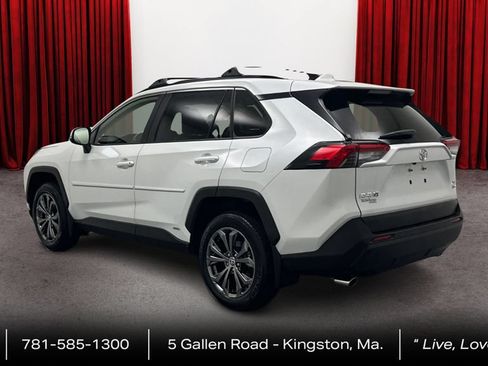 Certified 2025 Toyota RAV4 XLE Premium w/ Weather Package AWD/4WD image 7