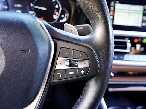 Used 2022 BMW 330i Sedan w/ Driving Assistance Package image 35