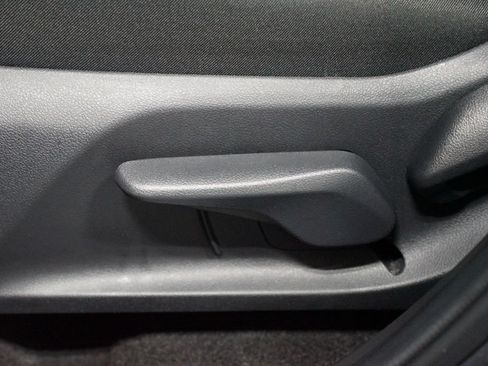 Certified 2025 Toyota RAV4 LE FWD image 31