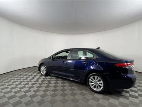 Certified 2023 Toyota Corolla LE w/ LE Convenience Package image 6