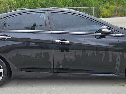 Used 2014 Hyundai Sonata SE w/ Premium Package 03