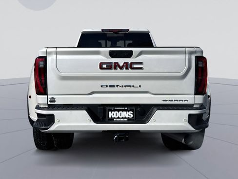 Used 2024 GMC Sierra 3500 Denali w/ Denali Reserve Package image 4