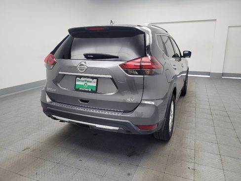 Used 2018 Nissan Rogue SV w/ Premium Package FWD image 7