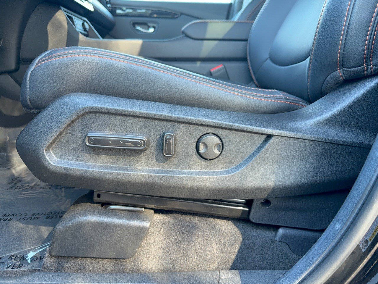 Certified 2025 Honda Pilot TrailSport image 16