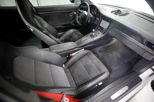 Used 2018 Porsche 911 GT3 RWD image 5