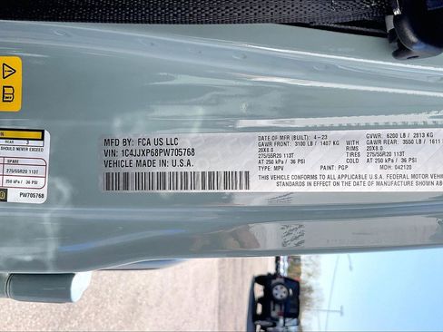 Used 2023 Jeep Wrangler Unlimited Sahara w/ Cold Weather Group AWD/4WD image 30