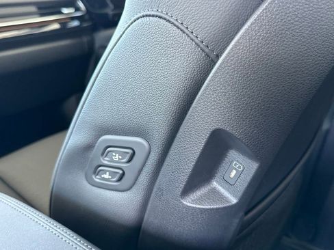 New 2025 Kia Carnival SX Prestige image 18