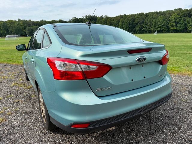 Used 2012 Ford Focus SEL FWD image 3