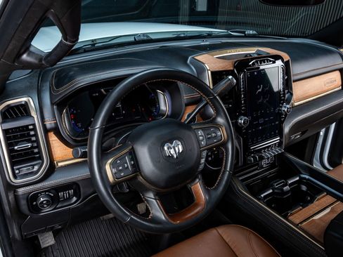 Used 2024 RAM 2500 Limited w/ Safety Group image 16