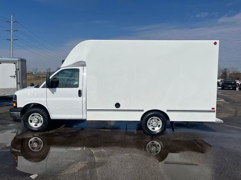 New 2026 Chevrolet Express 3500 w/ Power Convenience Package image 4