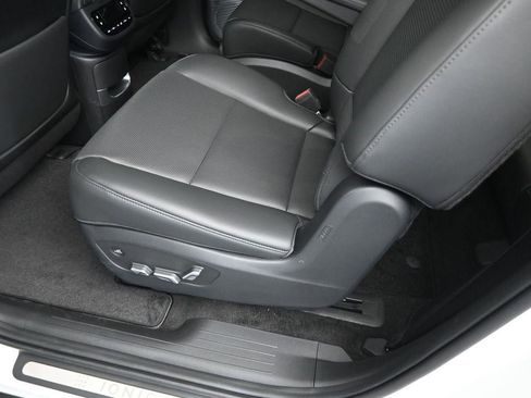 New 2026 Hyundai Ioniq 9 Limited image 36