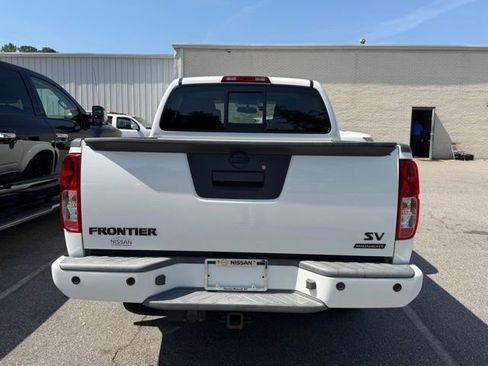 Used 2019 Nissan Frontier SV w/ Value Truck Package RWD image 6