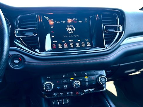 Used 2023 Dodge Durango GT RWD image 32