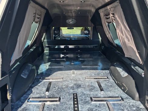 Used 2014 Cadillac XTS Hearse image 15