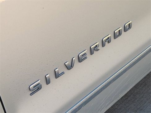 Used 2016 Chevrolet Silverado 1500 LTZ w/ Sport Package AWD/4WD image 9
