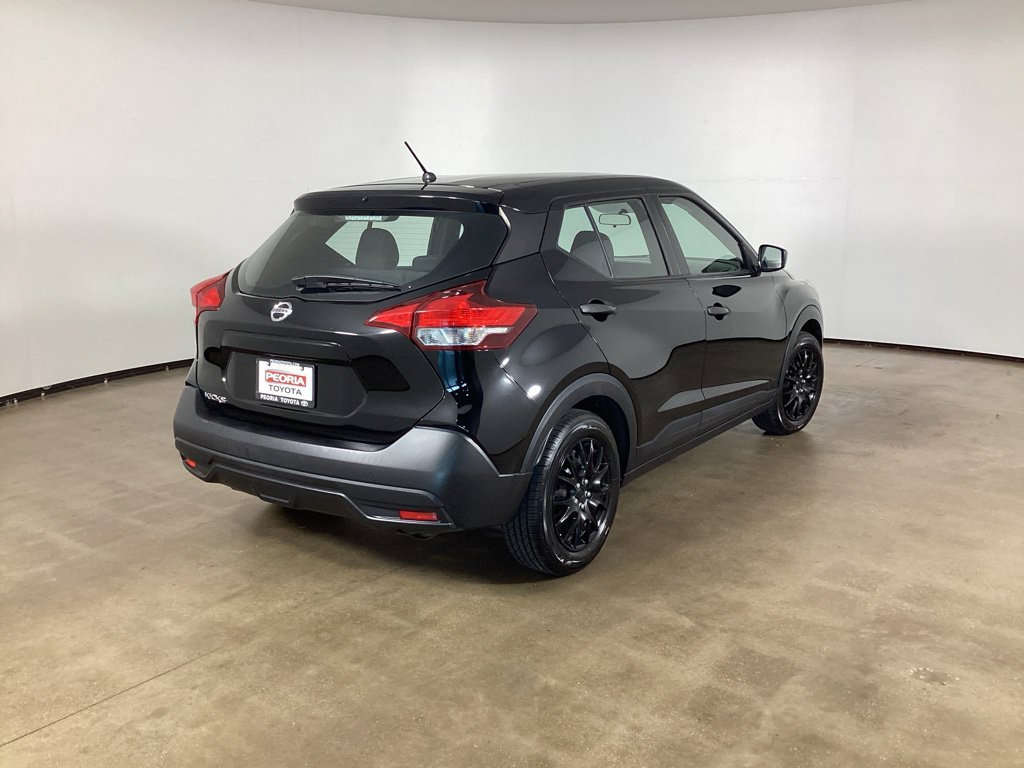 Used 2018 Nissan Kicks S FWD image 5